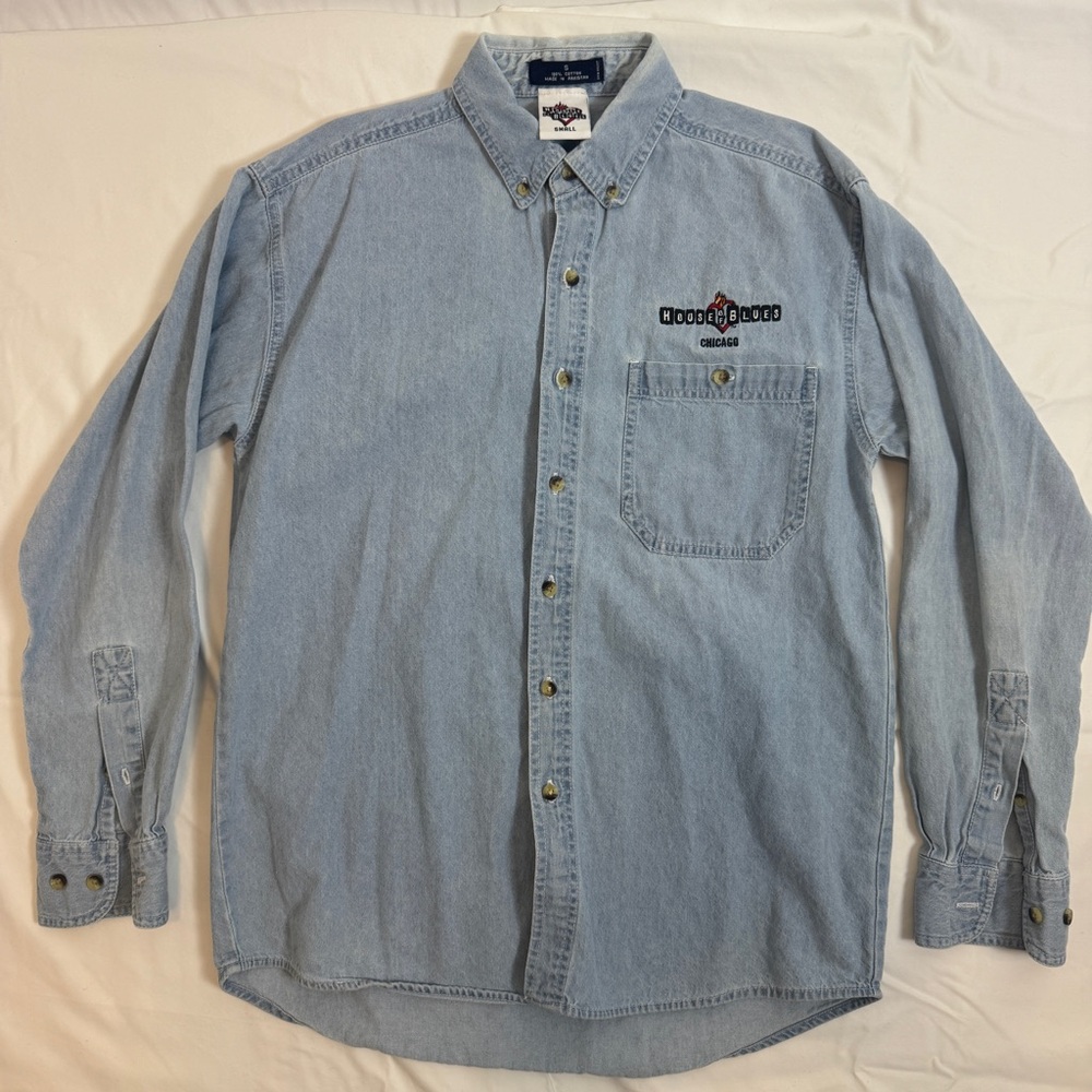 Vintage 90s House of Blues Chicago Denim Button Down Shirt - Size Small